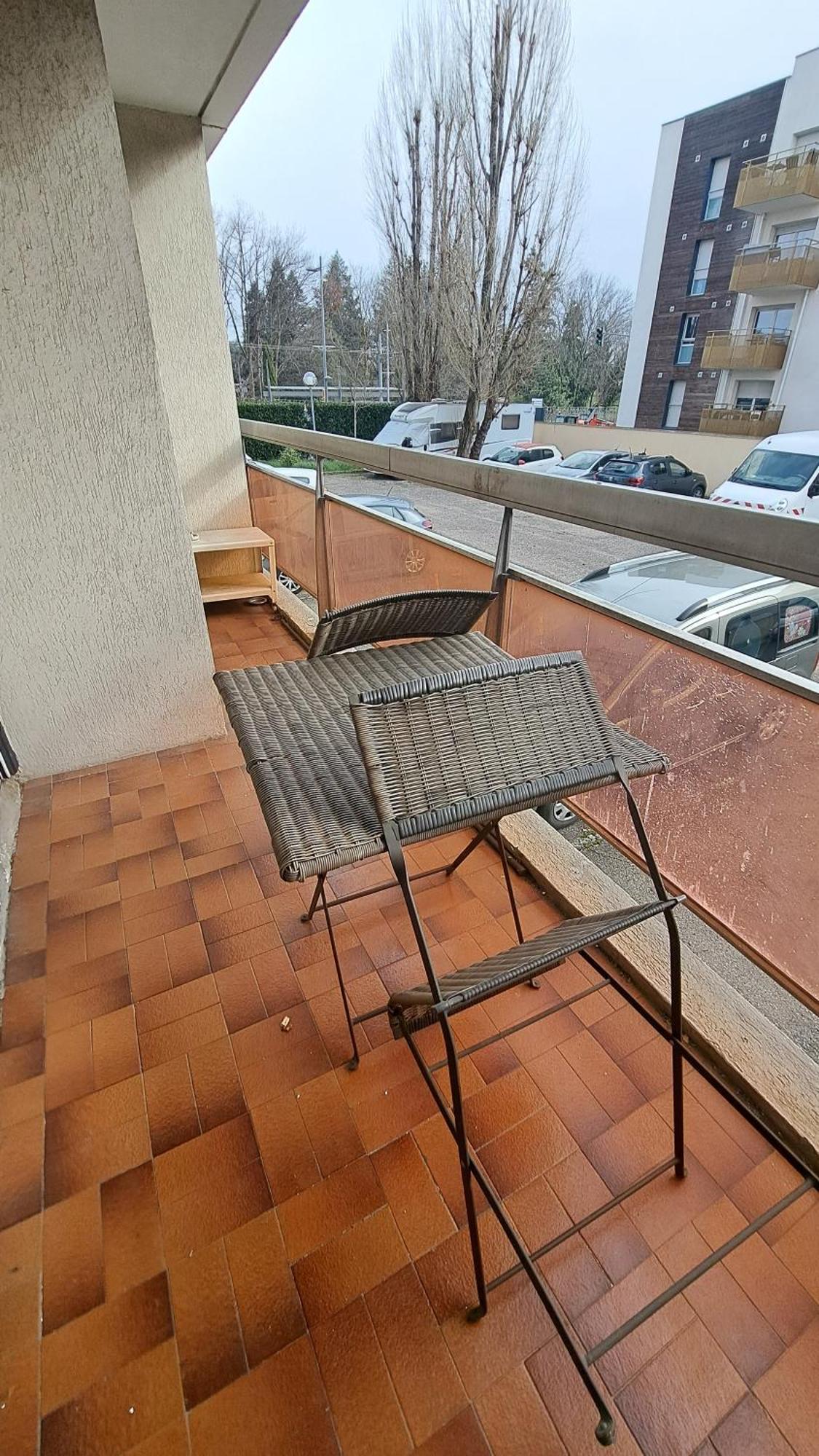 Studio Cosy 33 M² Limite Lyon. Parking Privatif. ブロン エクステリア 写真